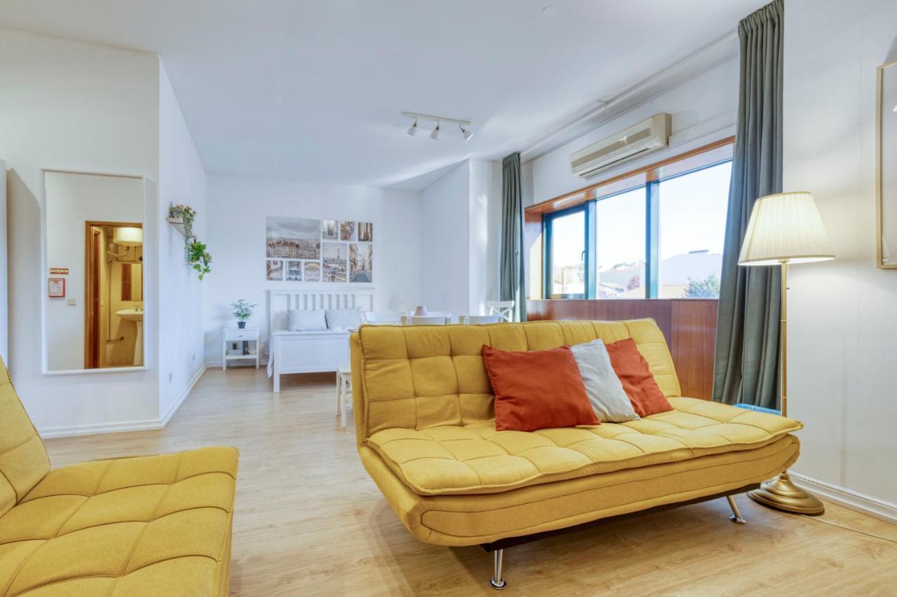 Travel And Live Faria Guimaraes Apartment Порто Екстериор снимка