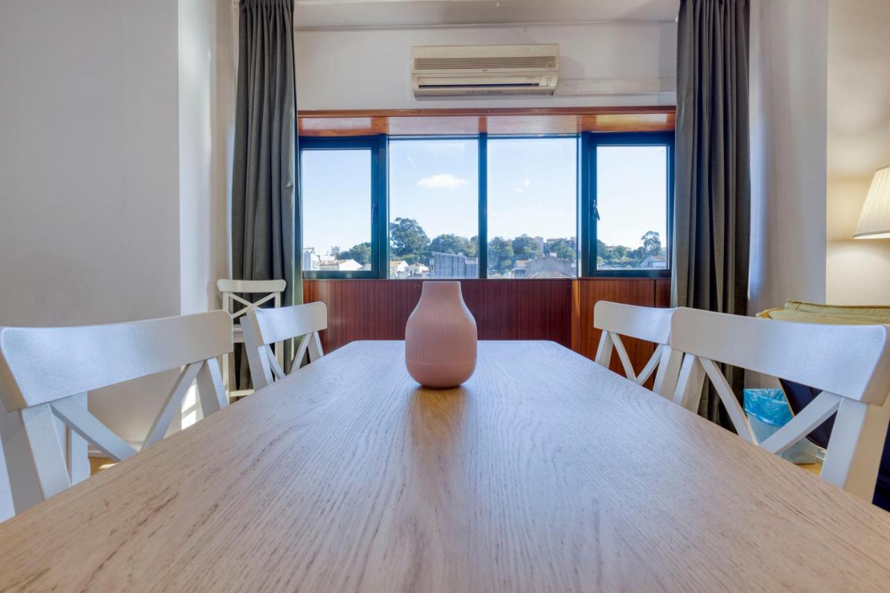 Travel And Live Faria Guimaraes Apartment Порто Екстериор снимка